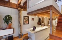 Loft com arquitetura de madeira
